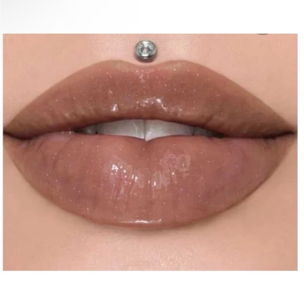Jeffree Star Lip Gloss- Table Top